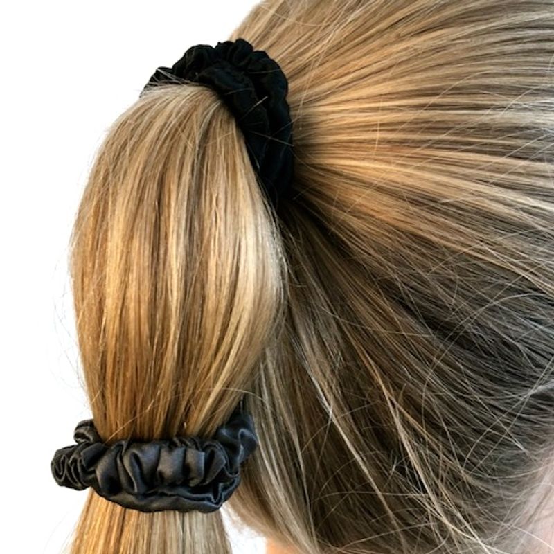 Hårstrikk i silke - sorte