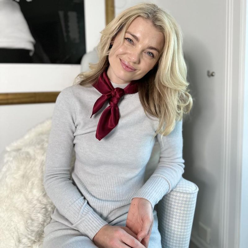 Silkeskjerf-plommerød