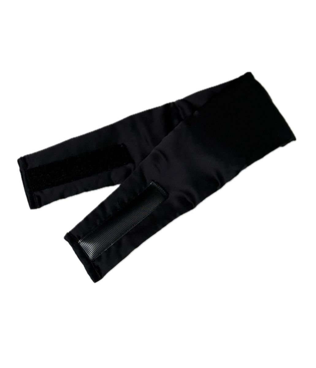 Gavesett - sort - pillow